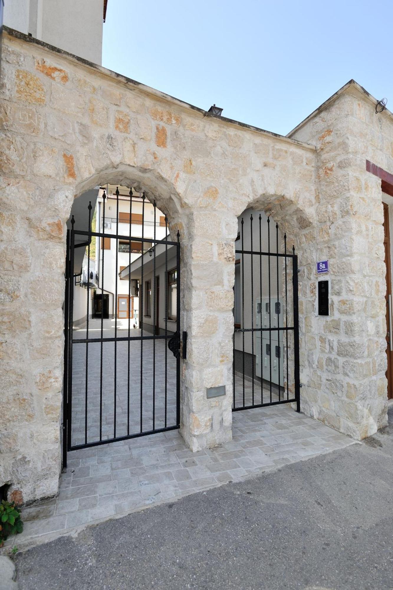 Captain'S Luxury Apartments Mostar Kültér fotó